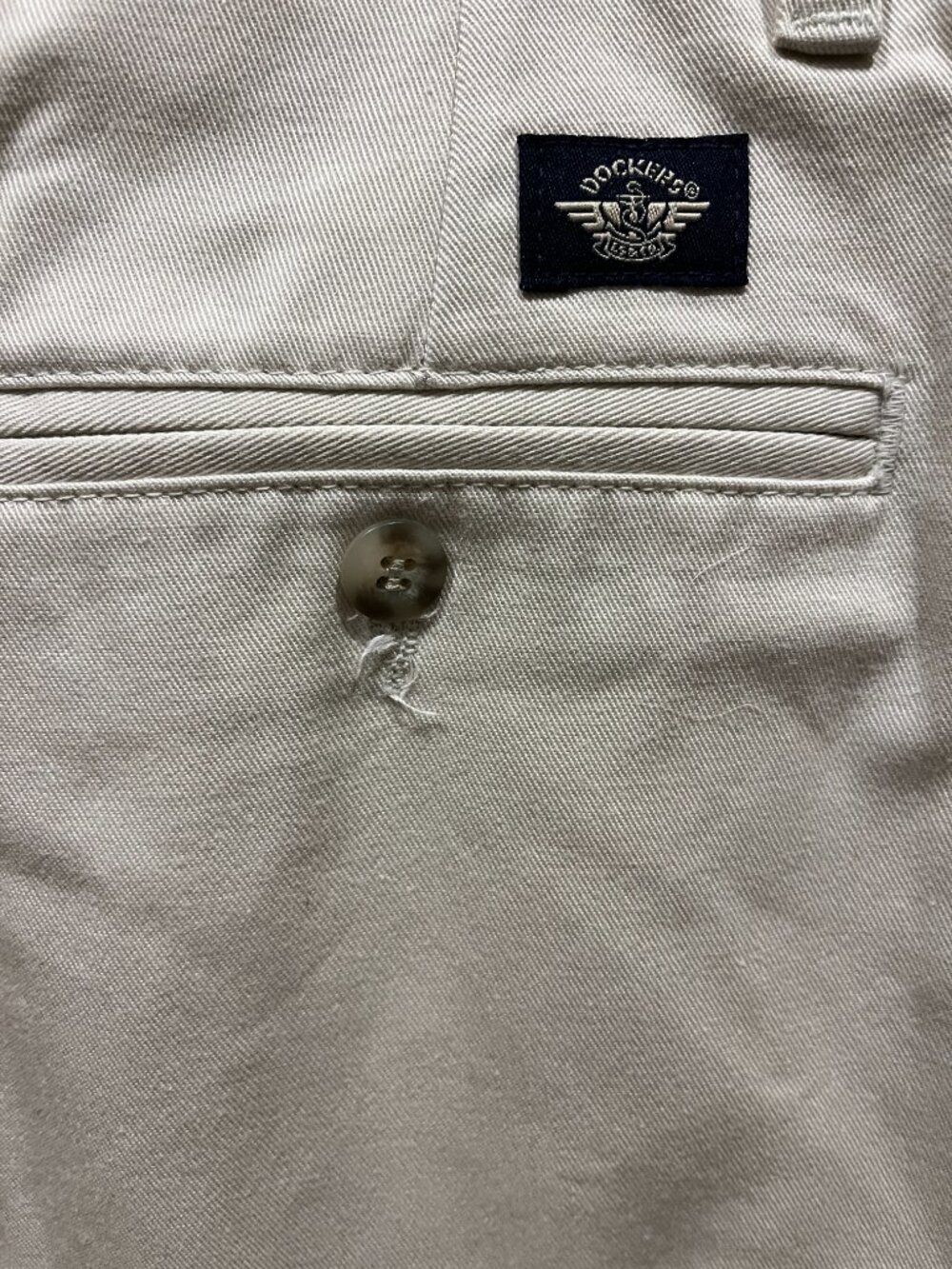 Docker Khakis 38x32